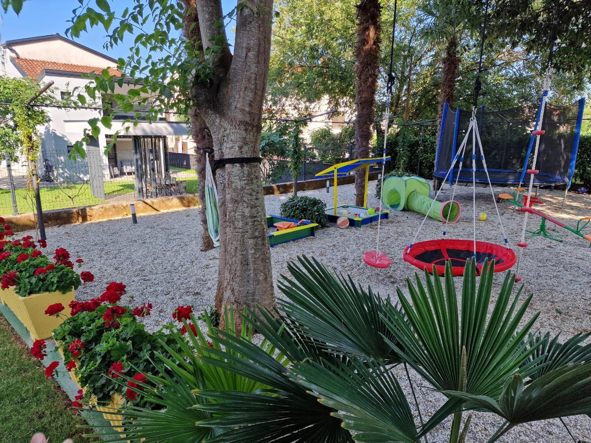 Apartments Modrusan Rovinj Exterior photo