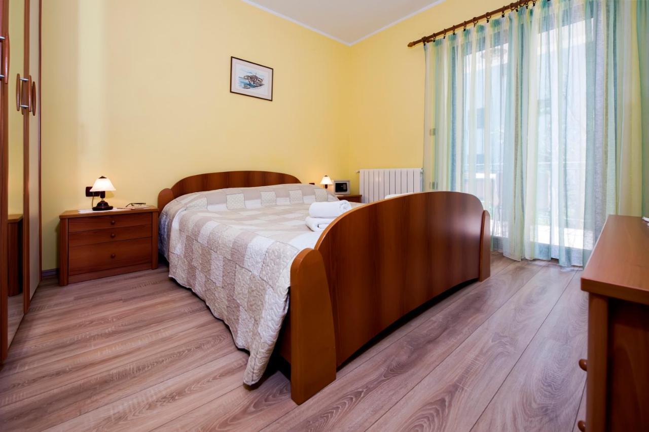 Apartments Modrusan Rovinj Exterior photo