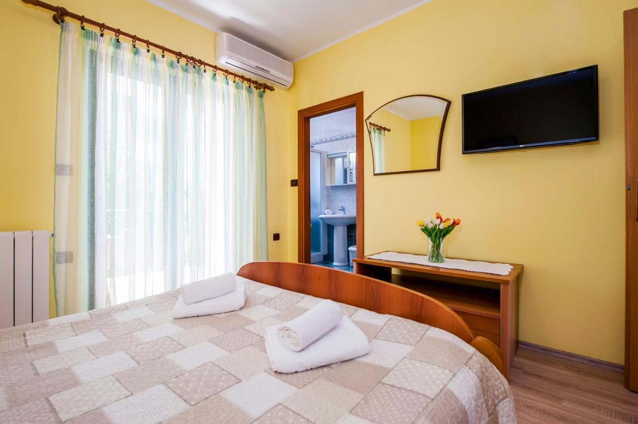 Apartments Modrusan Rovinj Exterior photo