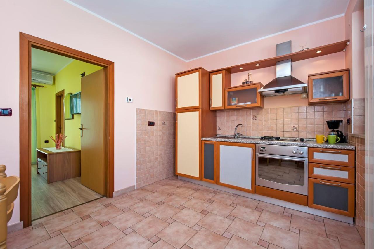 Apartments Modrusan Rovinj Exterior photo