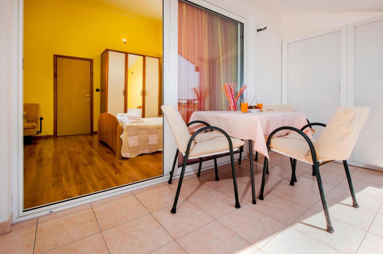 Apartments Modrusan Rovinj Exterior photo