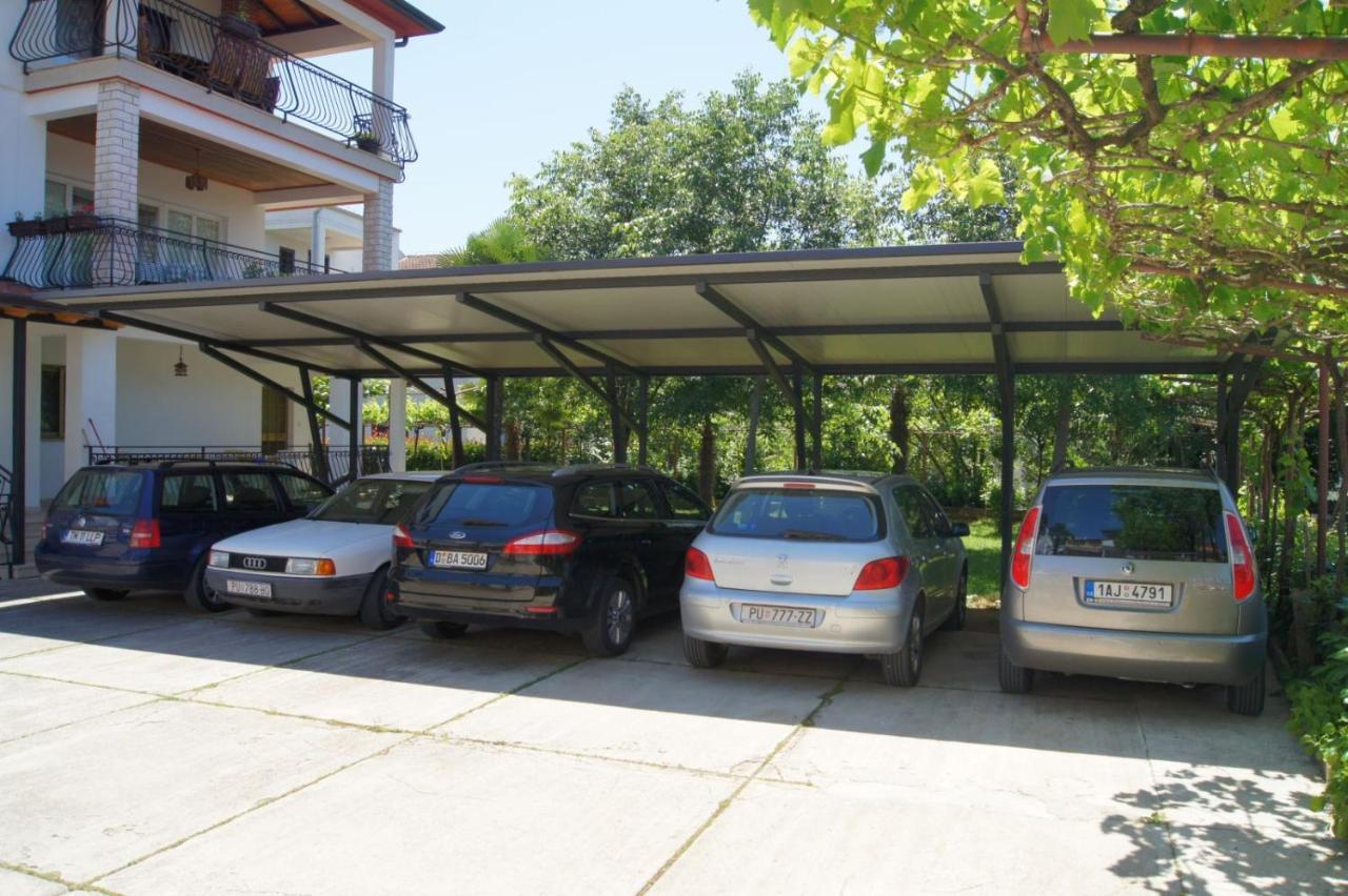 Apartments Modrusan Rovinj Exterior photo