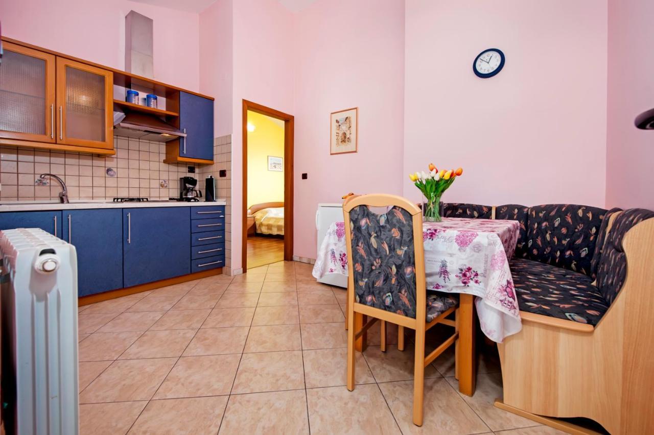 Apartments Modrusan Rovinj Exterior photo